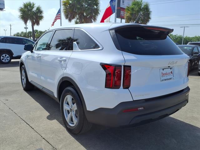 2023 Kia Sorento LX
