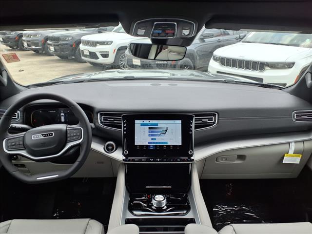 2025 Jeep Wagoneer Base