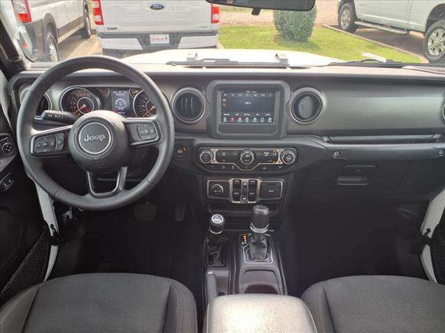 2023 Jeep Gladiator Sport