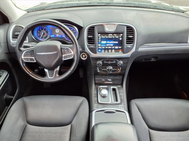 2021 Chrysler 300 Touring
