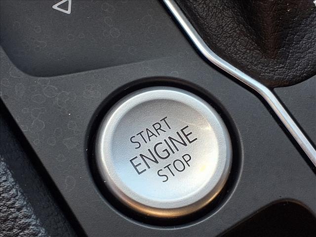 2023 Volkswagen Atlas Cross Sport 3.6L V6 SEL Premium R-Line