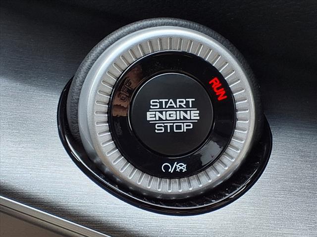 2025 Jeep Wagoneer Base