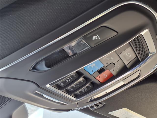 2025 Jeep Wagoneer Base