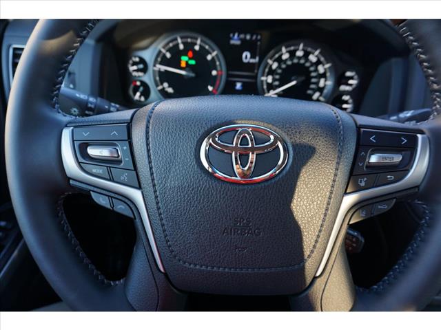 2018 Toyota Land Cruiser AWD