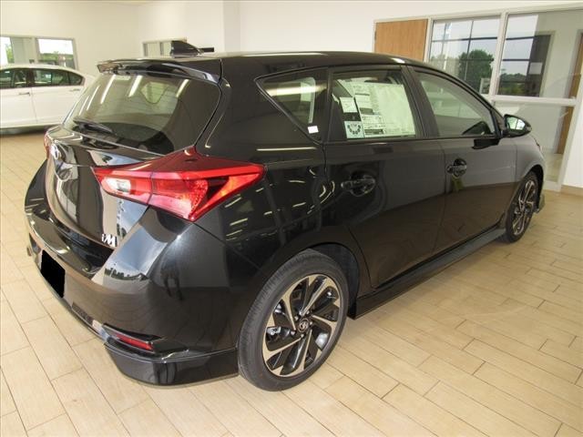 2017 Toyota Corolla Im Base