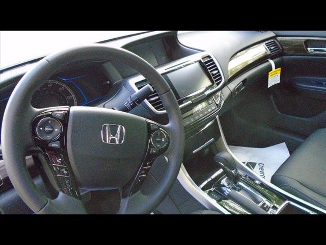 2017 Honda Accord Hybrid EX-L