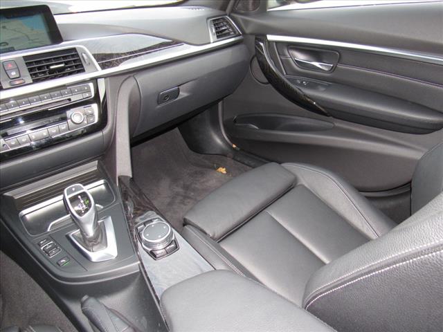 2017 BMW 3 Series 330i xDrive