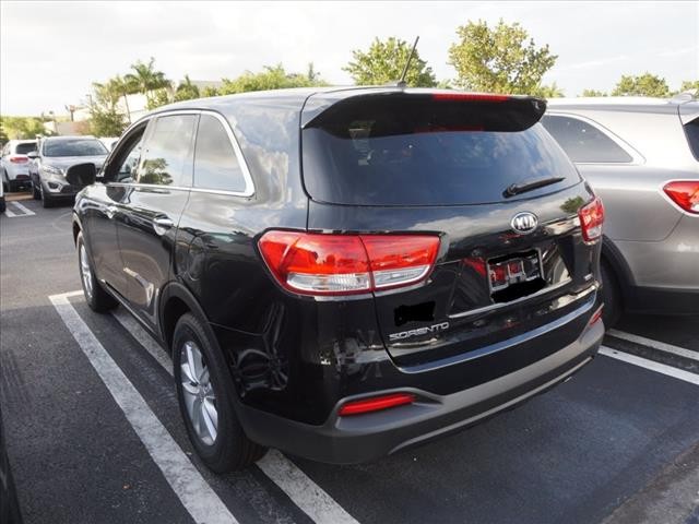 2017 Kia Sorento L