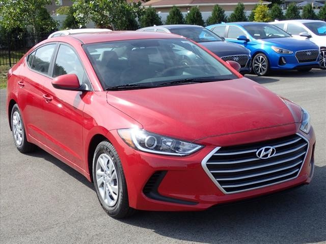 2018 Hyundai ELANTRA SE