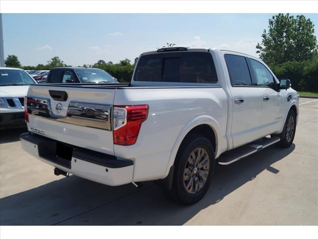 2017 Nissan Titan RS