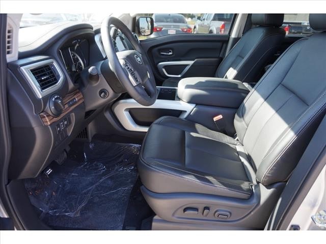 2017 Nissan Titan SL