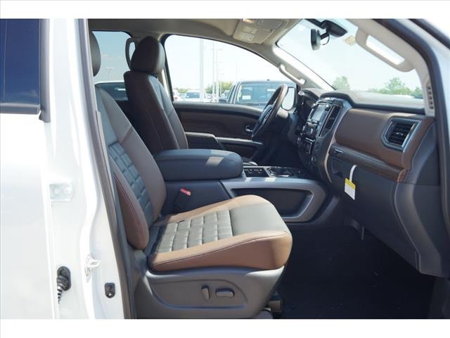 2017 Nissan Titan RS