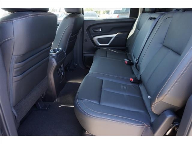 2017 Nissan Titan SL