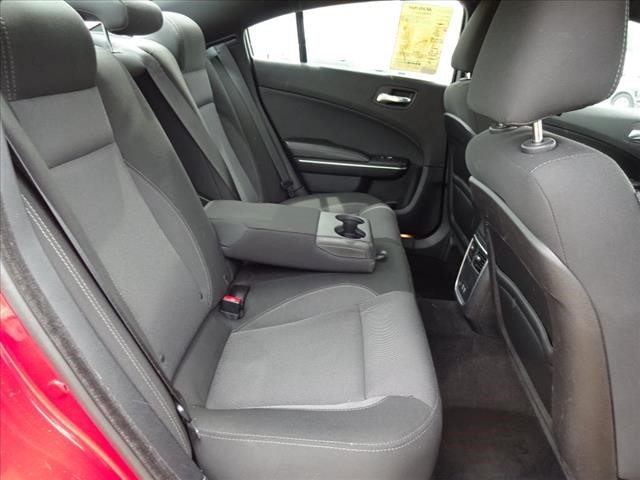 2016 Dodge Charger SE