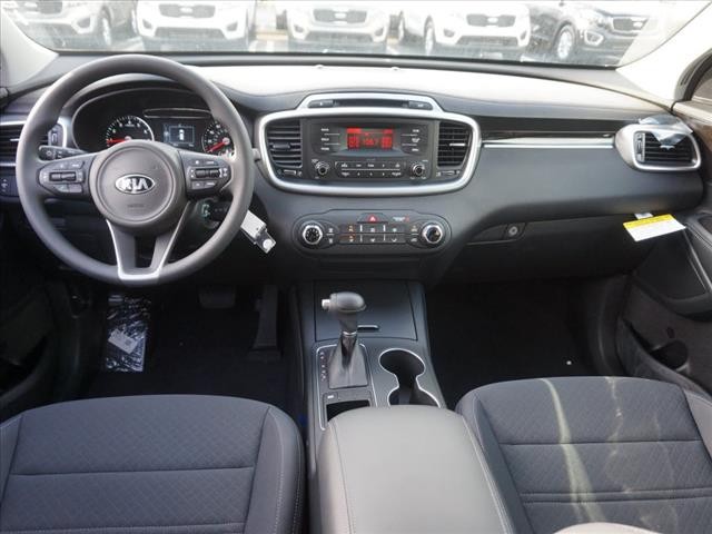 2017 Kia Sorento L