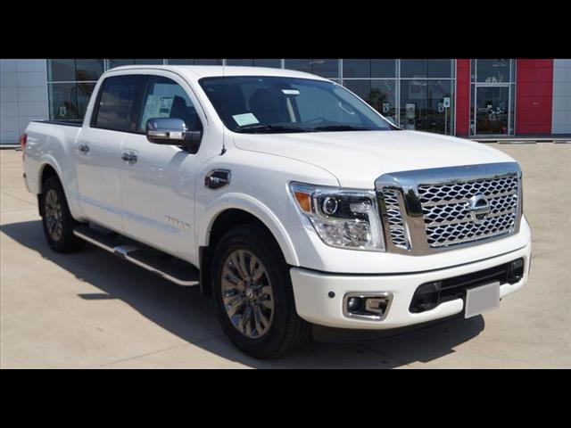 2017 Nissan Titan RS