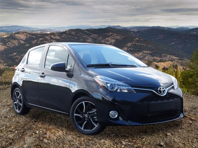 2015 Toyota Yaris 5-Door SE