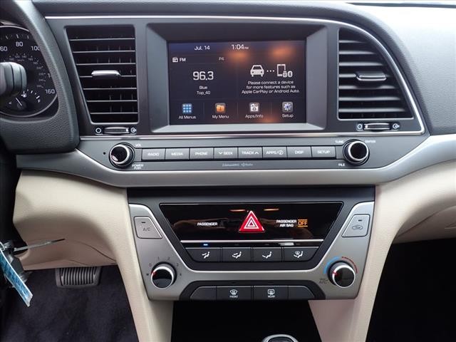 2018 Hyundai ELANTRA SEL