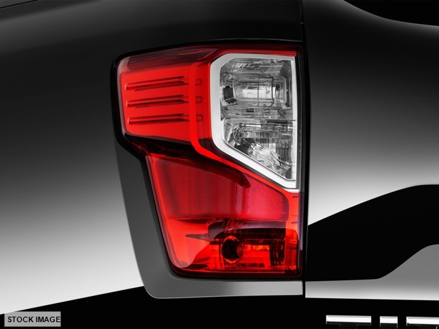 2017 Nissan Titan SL