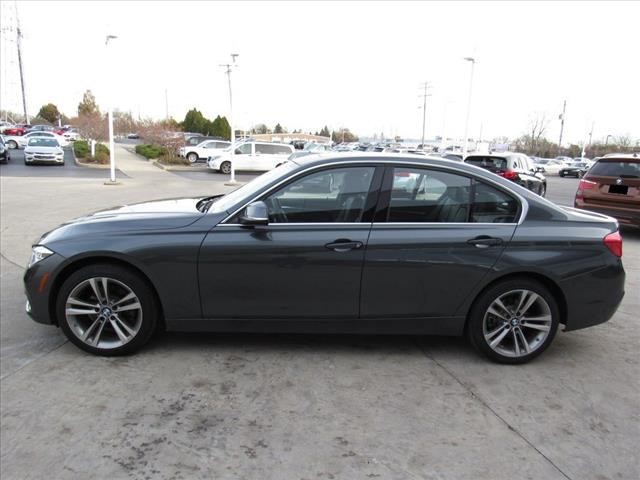 2017 BMW 3 Series 330i xDrive