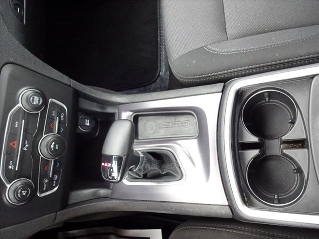 2016 Dodge Charger SE