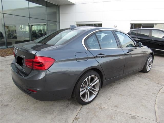 2017 BMW 3 Series 330i xDrive