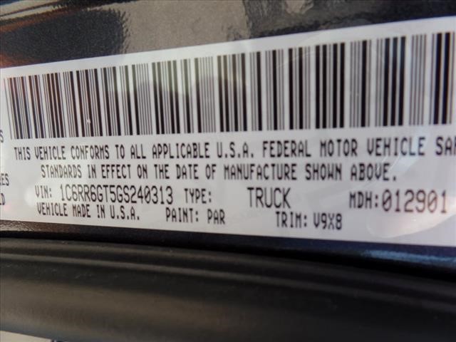 2016 RAM 1500 SLT