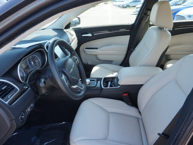 2015 Chrysler 300 Limited