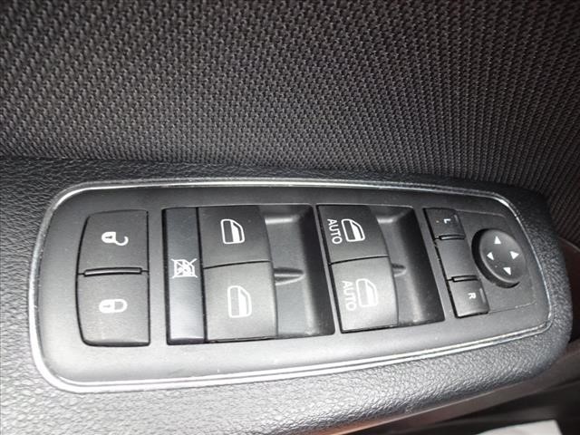 2016 Dodge Charger SE