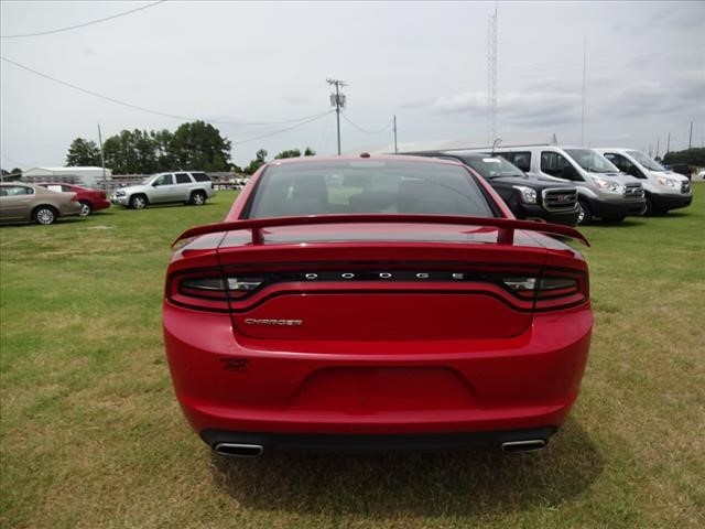 2016 Dodge Charger SE
