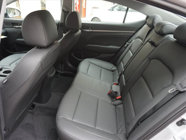 2017 Hyundai Elantra LTD.