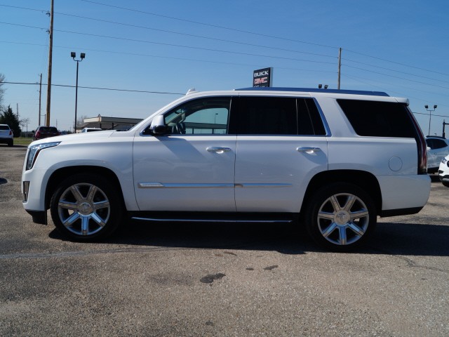 2016 Cadillac Escalade Luxury Collection