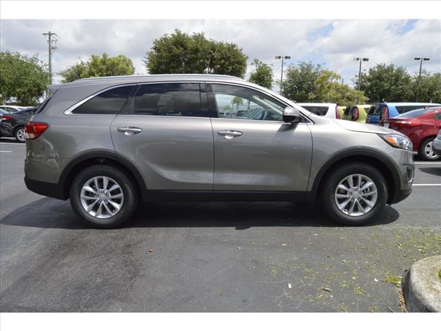 2017 Kia Sorento LX