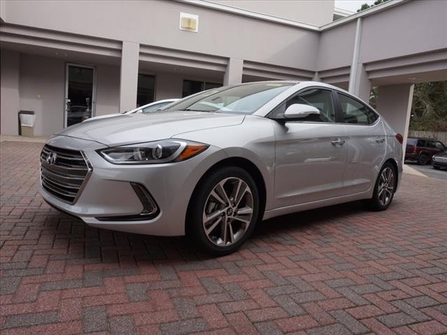 2017 Hyundai Elantra LTD.