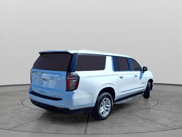 2023 Chevrolet Suburban LT