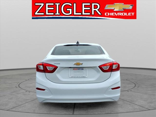 2018 Chevrolet Cruze LS Auto