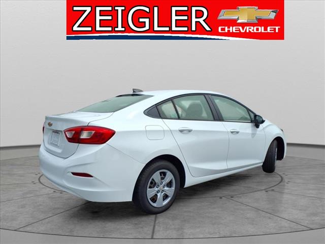 2018 Chevrolet Cruze LS Auto