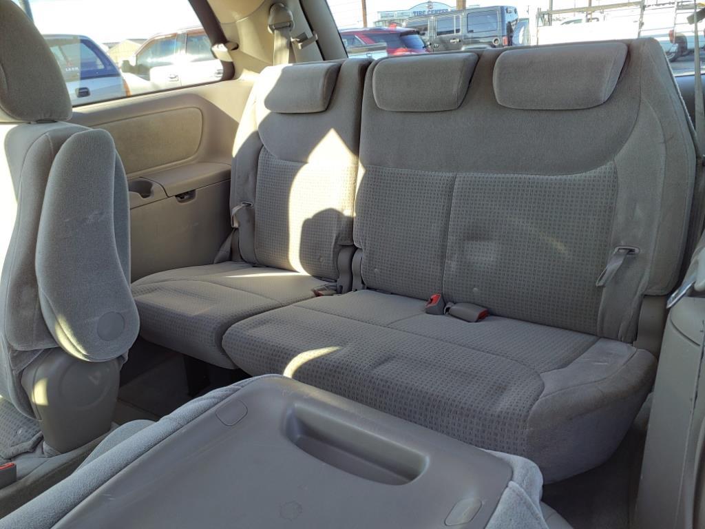 2010 Toyota Sienna CE 7-Passenger