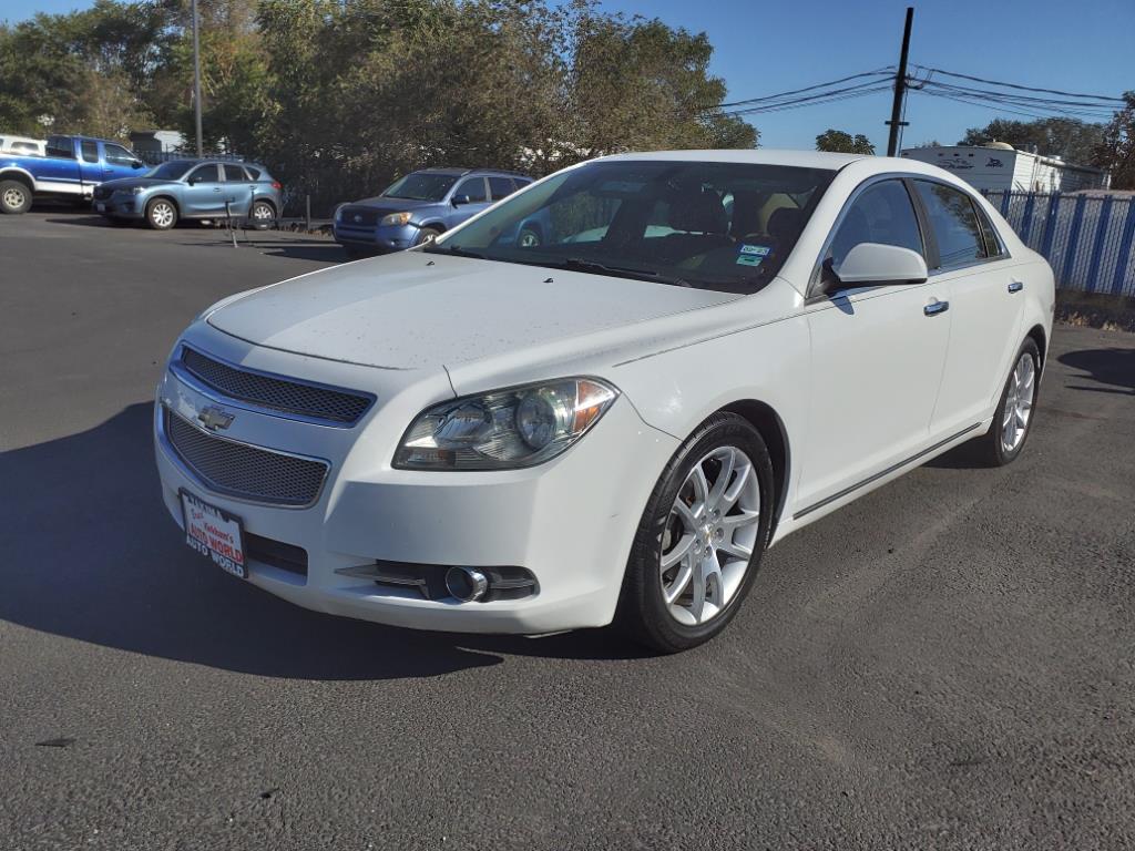 2010 Chevrolet Malibu LTZ - main photo