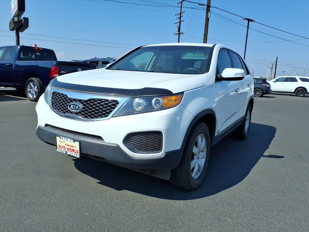 2011 Kia Sorento LX - main photo