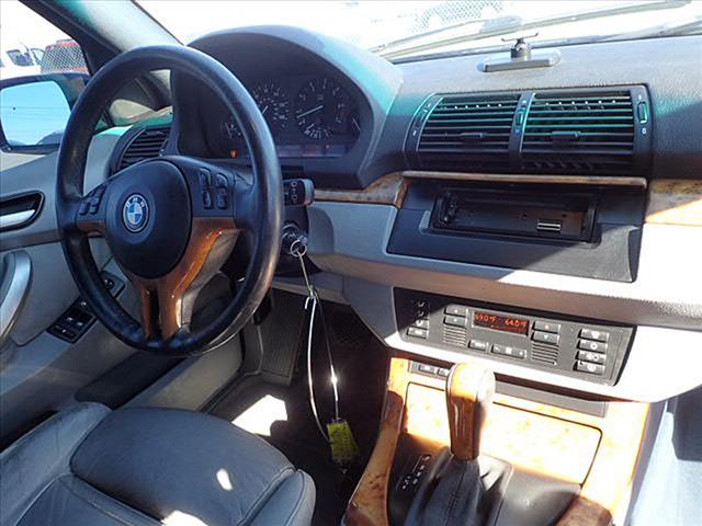2002 BMW X5 4.4i