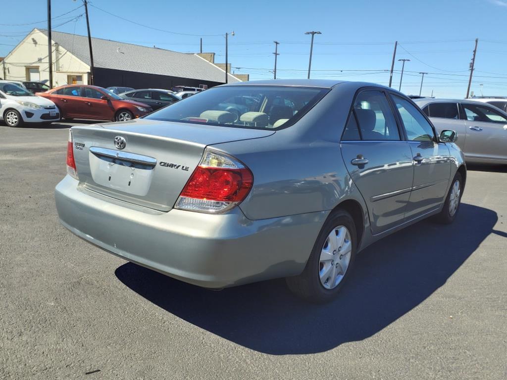 2006 Toyota Camry LE