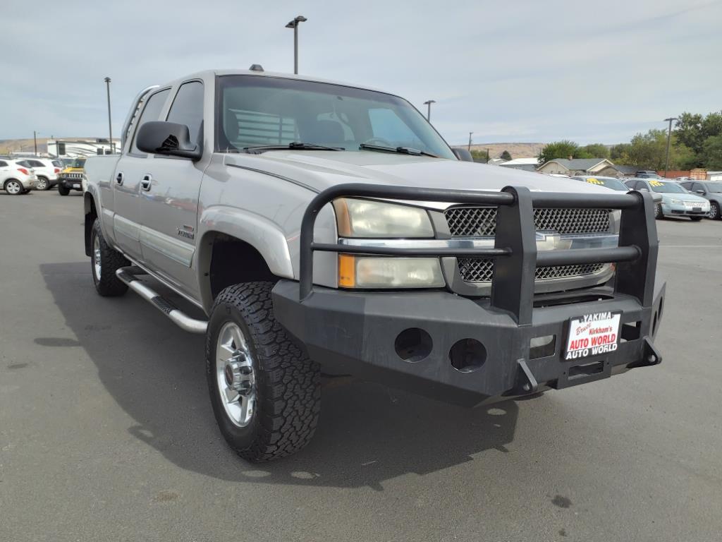 2004 Chevrolet Silverado 2500HD LS
