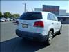 2011 Kia Sorento LX - thumbnail 4