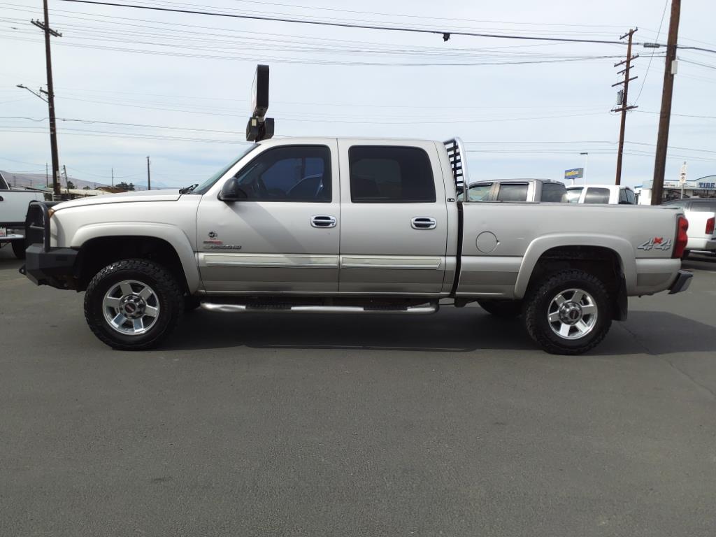 2004 Chevrolet Silverado 2500HD LS