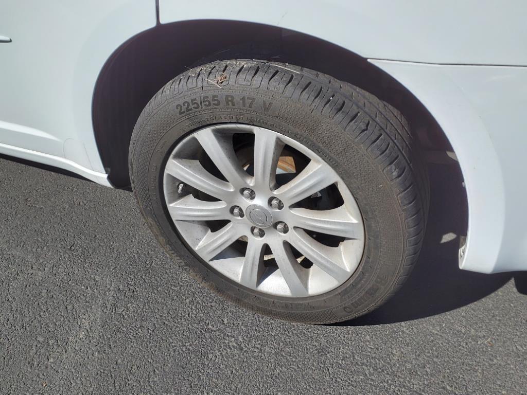 2011 Chrysler 200 Touring
