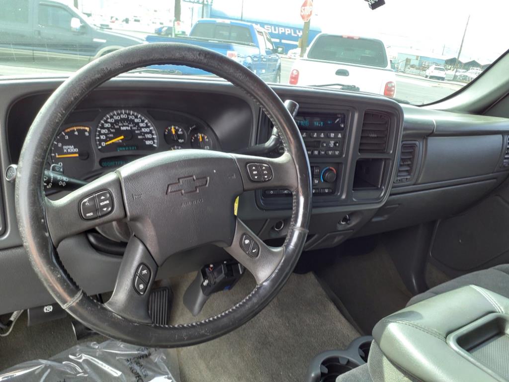 2004 Chevrolet Silverado 2500HD LS