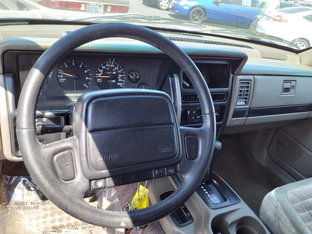 1995 Jeep Grand Cherokee Laredo