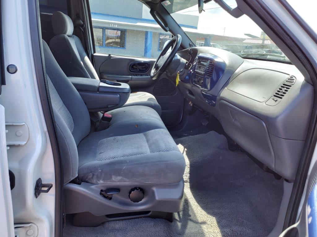 2003 Ford F-150 XLT