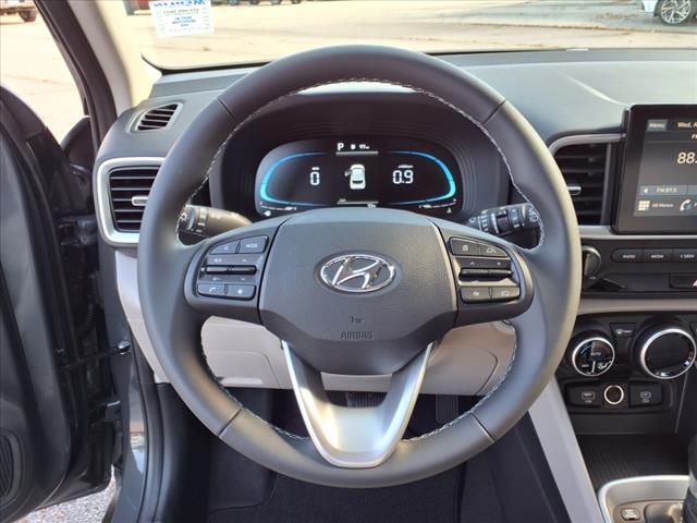 2025 Hyundai VENUE SEL